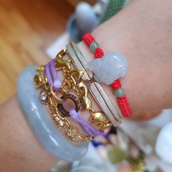 Natural Pig Jadeite Jade Red String Bracelet - Picture 9 of 11